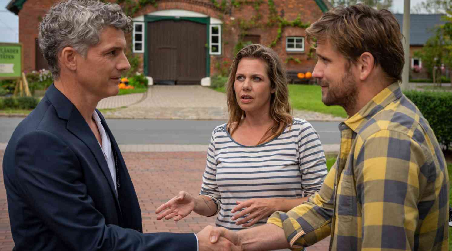 Neuer Wind im Alten Land: Stolz und Vorurteil